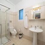 Captain's شقة كاتيليوس